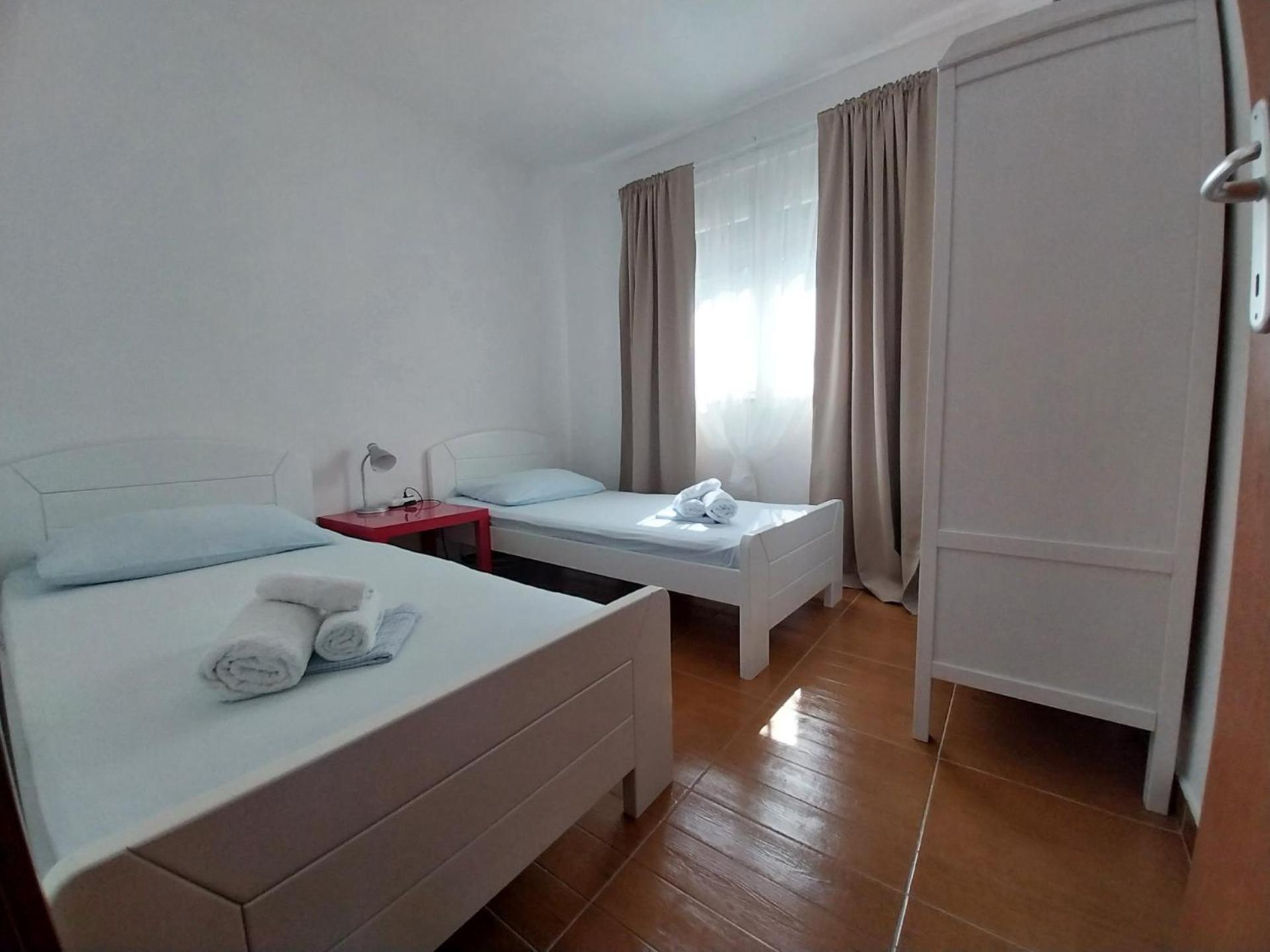 Kuca Za Odmor >Maro< Apartment Ston Ngoại thất bức ảnh